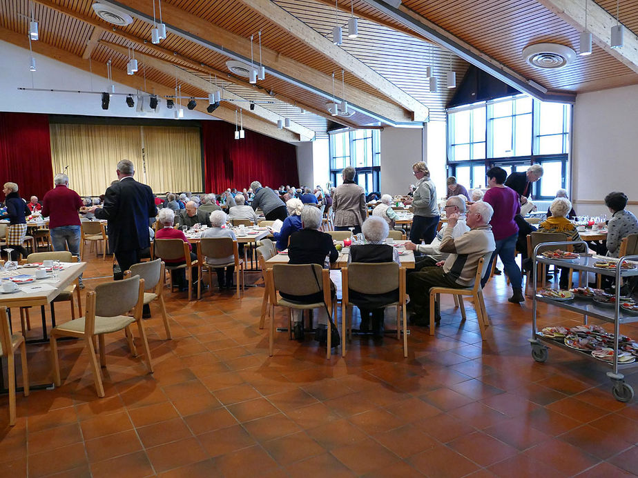 Seniorenadventsfeier im Haus des Gastes (Foto: Karl-Franz Thiede)